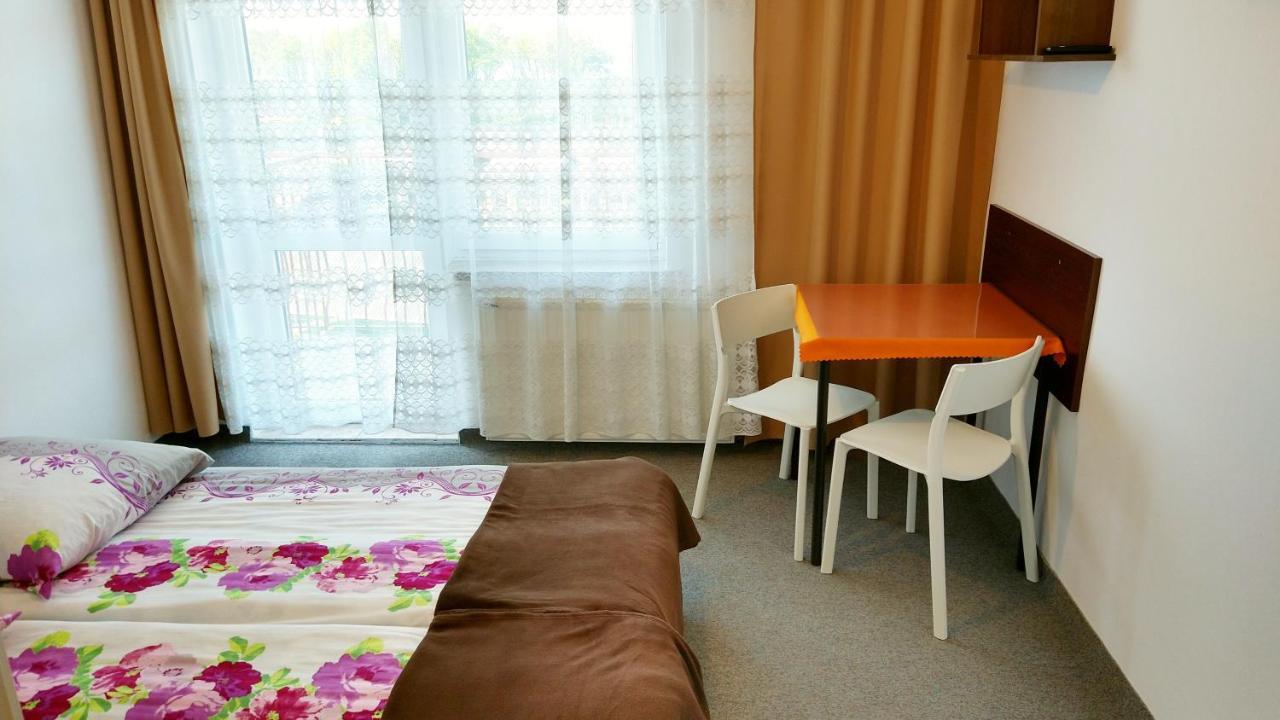Klif Pokoje Goscinne W Centrum Blisko Morza Ustronie Morskie Εξωτερικό φωτογραφία